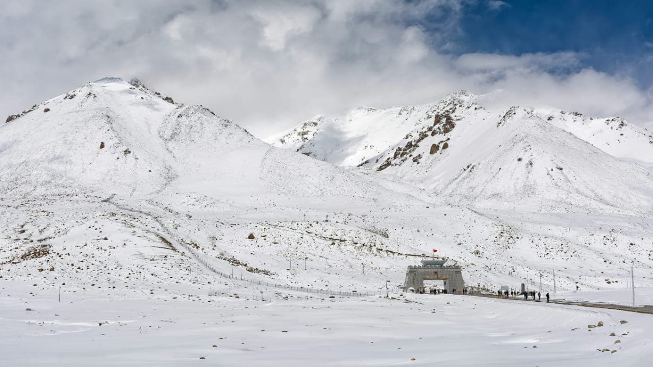 Khunjerab Pass Tour
