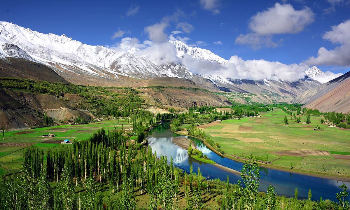 Phandar Valley Tour